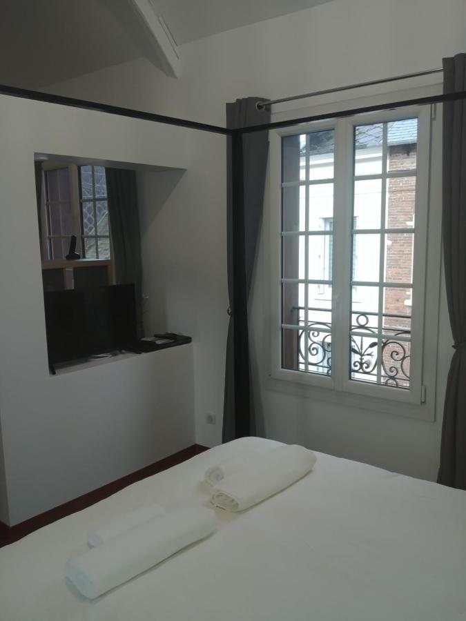 La Suite Bresilienne Forges-les-Eaux Exterior photo